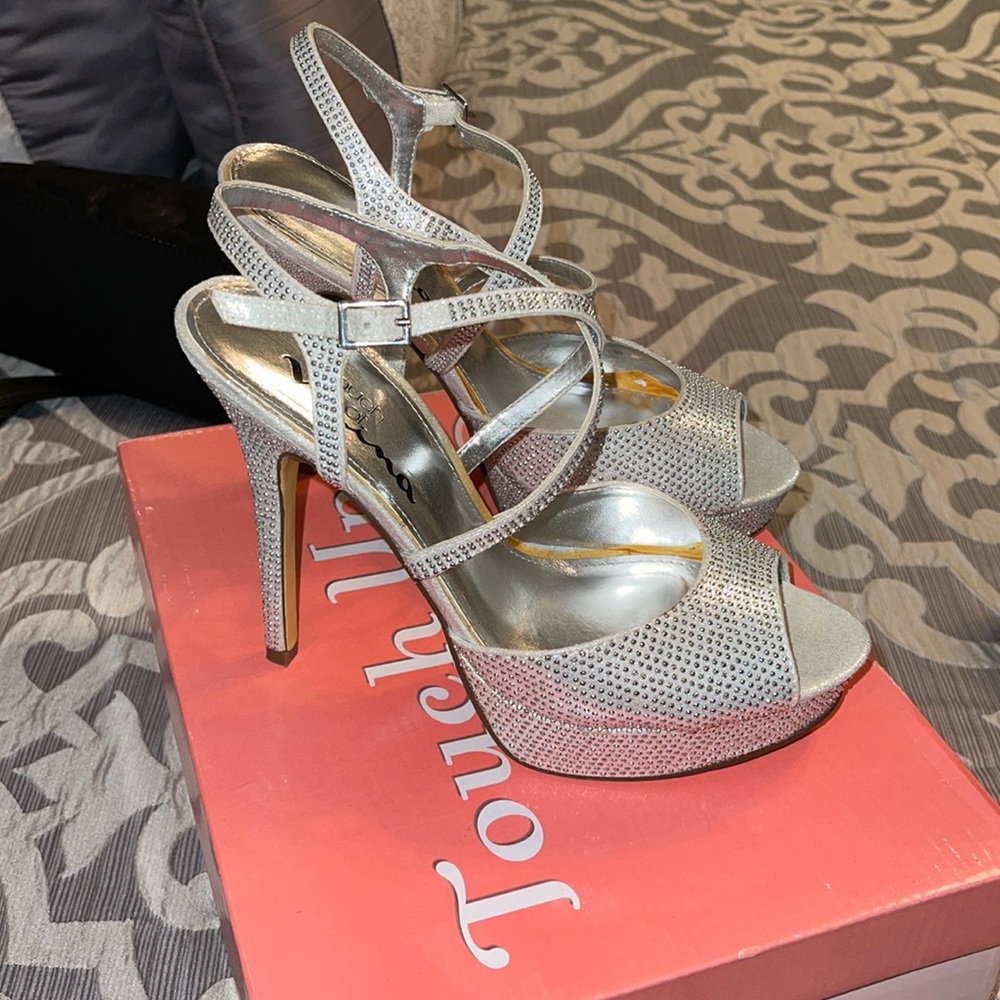 Heels - Picture 2 of 2